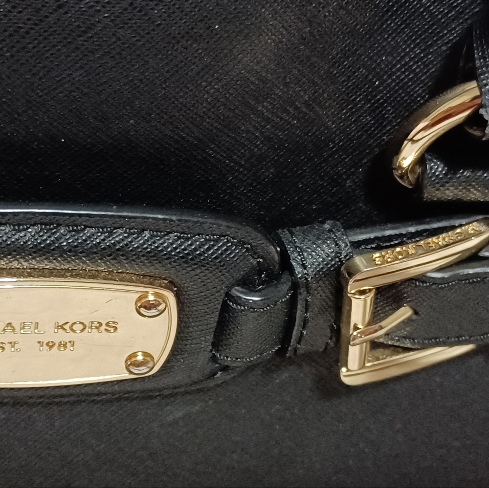 *Michael Kors Hamilton bag - Picture 3 of 14